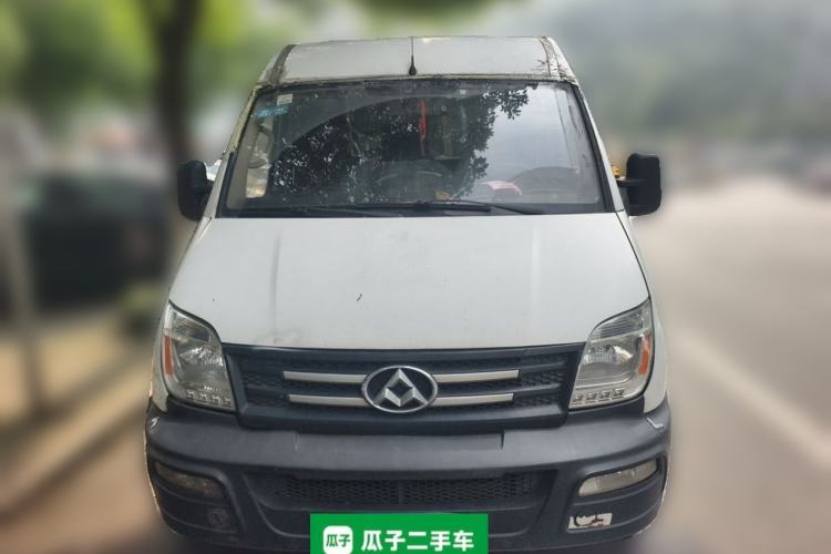Used SAIC MAXUS Xintu V80 2017 2.5T 6-Speed Manual Aoyuntong National V Long Wheelbase Mid-Height 6–10 Seater Front