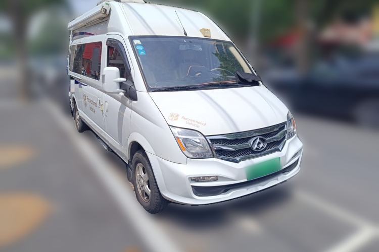 Used SAIC MAXUS Xintu V80  Front Right 45 Deg