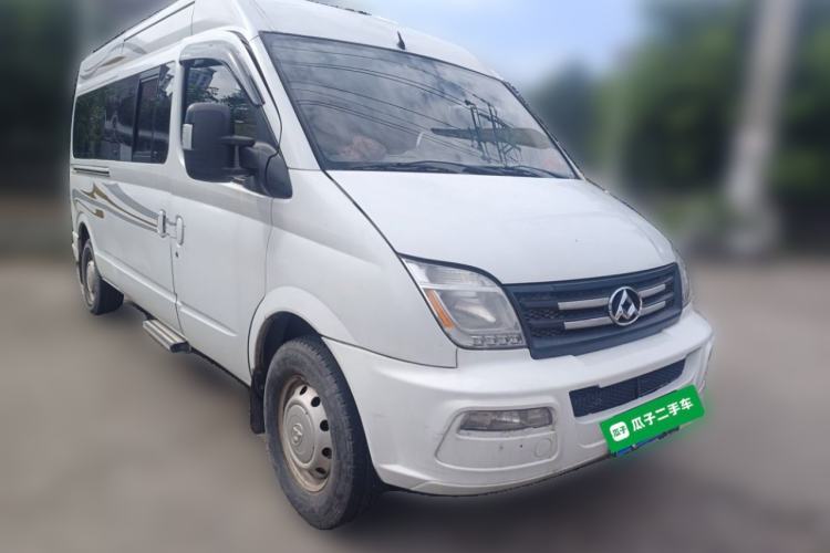 Used SAIC MAXUS Xintu V80 2017 2.5T 5-Speed Manual Aoyuntong National IV Long Wheelbase Mid-Roof 6-10 Seater Front Right 45 Deg