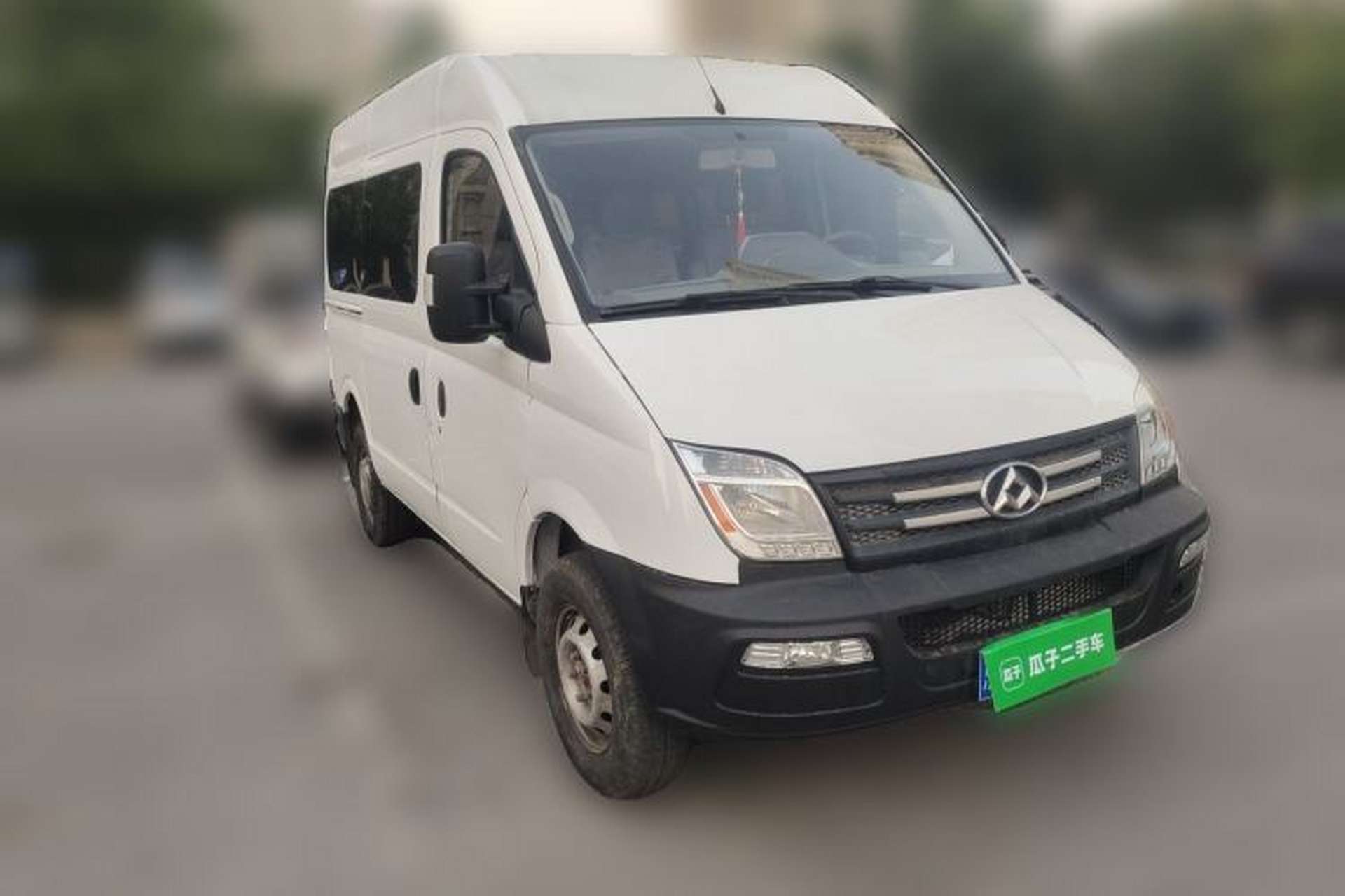 Used SAIC MAXUS Xintu V80  Front Right 45 Deg