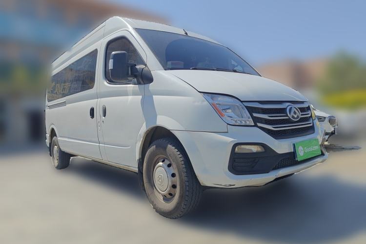 Used SAIC MAXUS Xintu V80 2017 2.5T 5-Speed Manual Aoyuntong National V Long Wheelbase Mid-Roof 6-10 Seater Front Right 45 Deg
