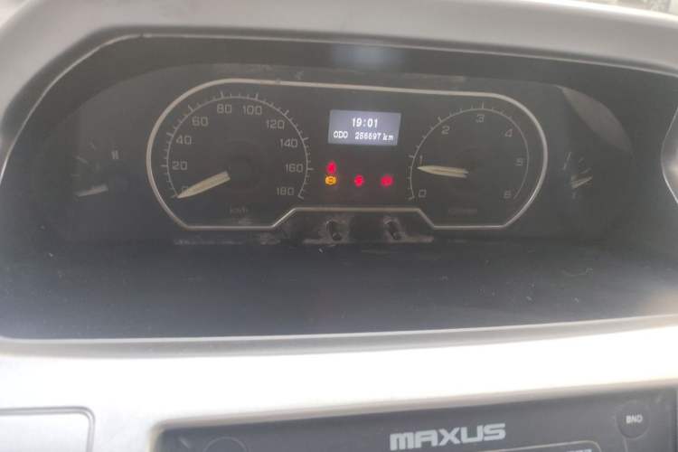 Used SAIC MAXUS Xintu V80  Instrument Cluster
