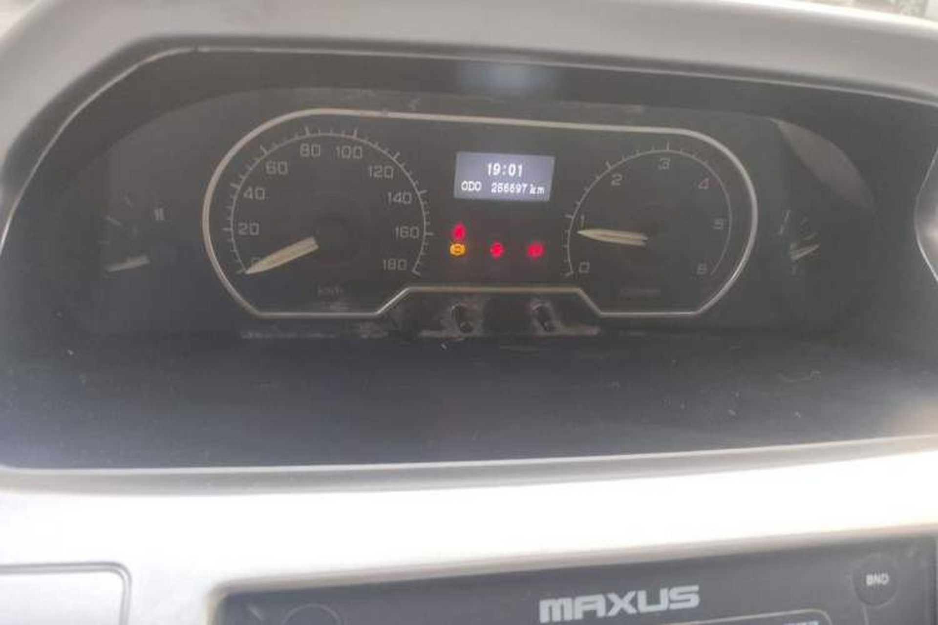 Used SAIC MAXUS Xintu V80  Instrument Cluster