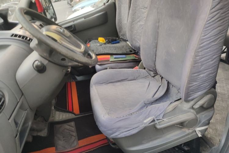 Used SAIC MAXUS Xintu V80  Left Front Seat