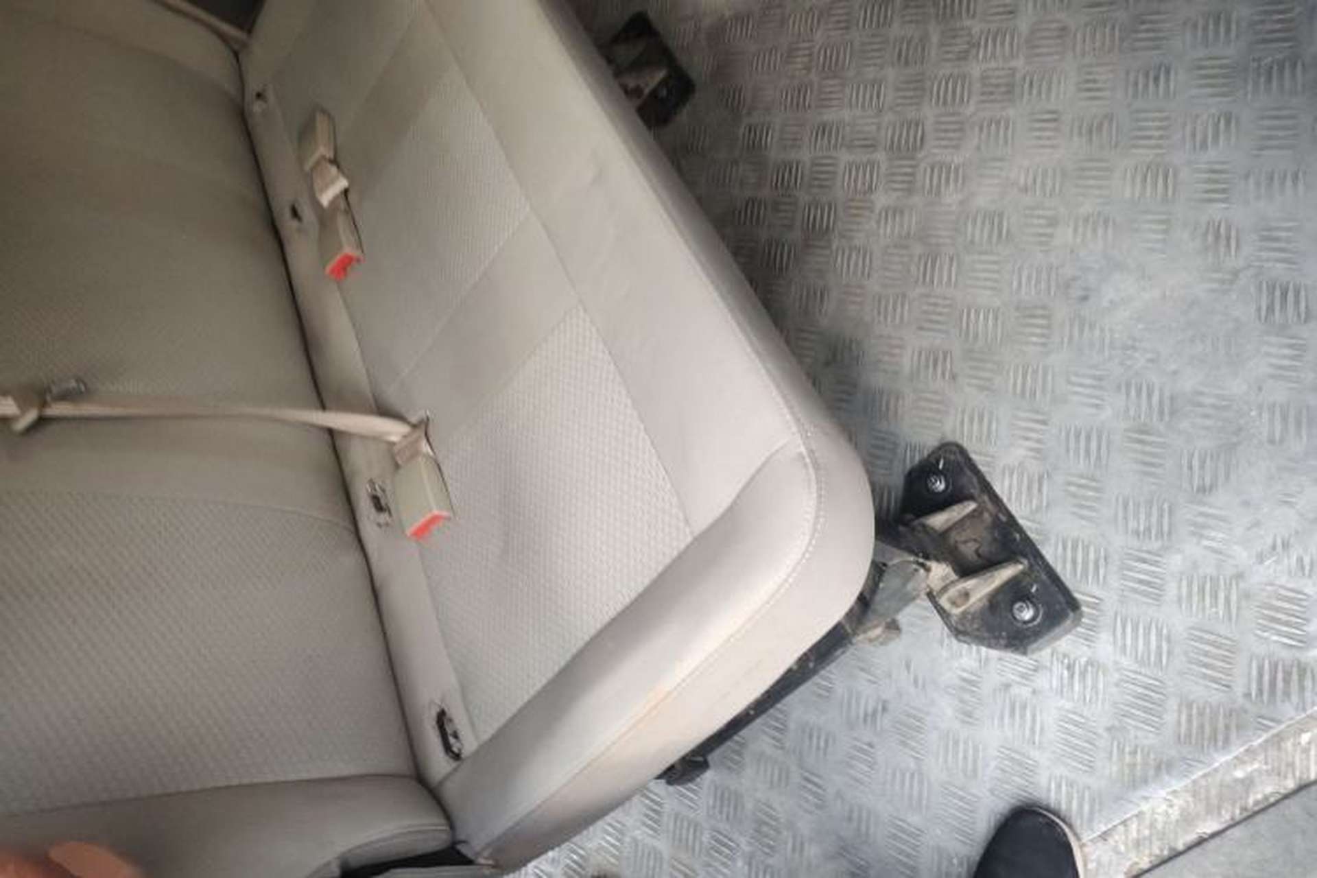 Used SAIC MAXUS Xintu V80  Left Rear Seat