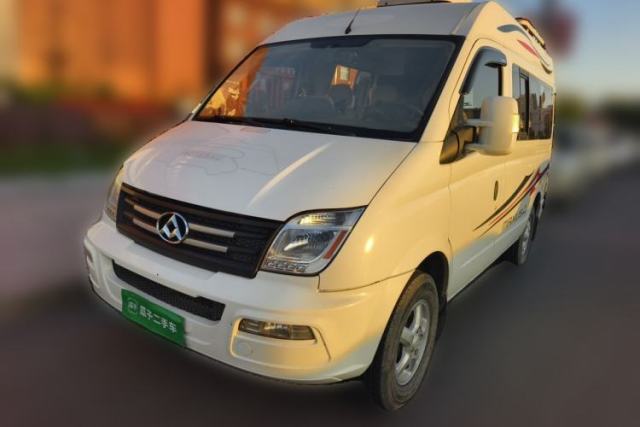Ojetý SAIC MAXUS Xintu V80 2017 2.5T AMT Aoyuntong National V Short Wheelbase Mid-Roof 5/6/10-Seater