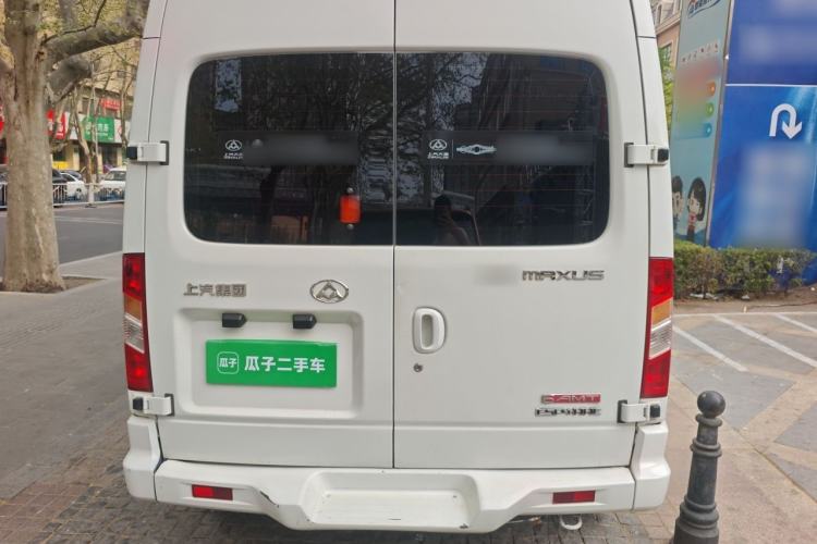 Used SAIC MAXUS Xintu V80 2017 2.5T AMT Aoyuntong National V Long Wheelbase Mid-Roof Design 6–10 Seats Rear