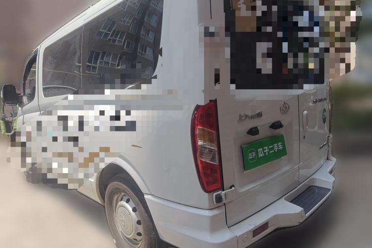 Used SAIC MAXUS Xintu V80 2017 2.5T 6-Speed Manual Aoyuntong National V Standard Short Wheelbase Ultra-Low Roof with 5/6/10 Seats Rear Left 45 Deg