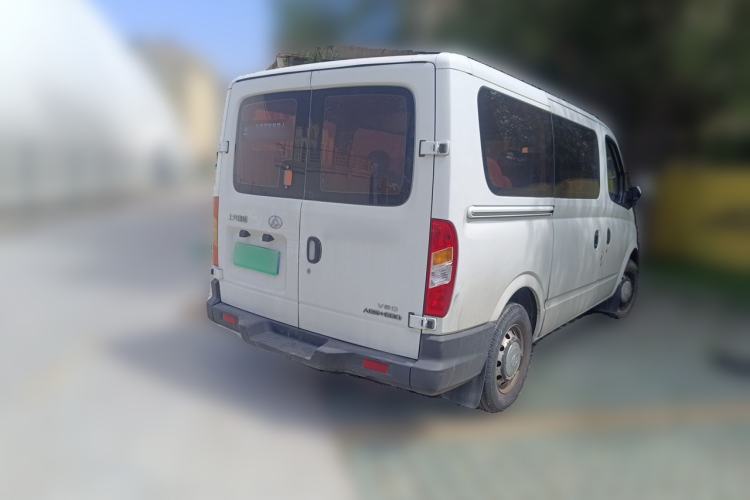 Used SAIC MAXUS Xintu V80 2017 2.5T AMT Aoyuntong National V Short Wheelbase Ultra-Low Roof 5/6/10-Seater Rear Right 45 Deg