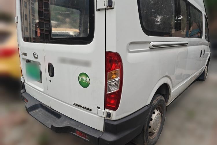 Used SAIC MAXUS Xintu V80 2017 2.5T 5-Speed Manual Aoyuntong National IV Long Wheelbase Mid-Roof 6-10 Seater Rear Right 45 Deg