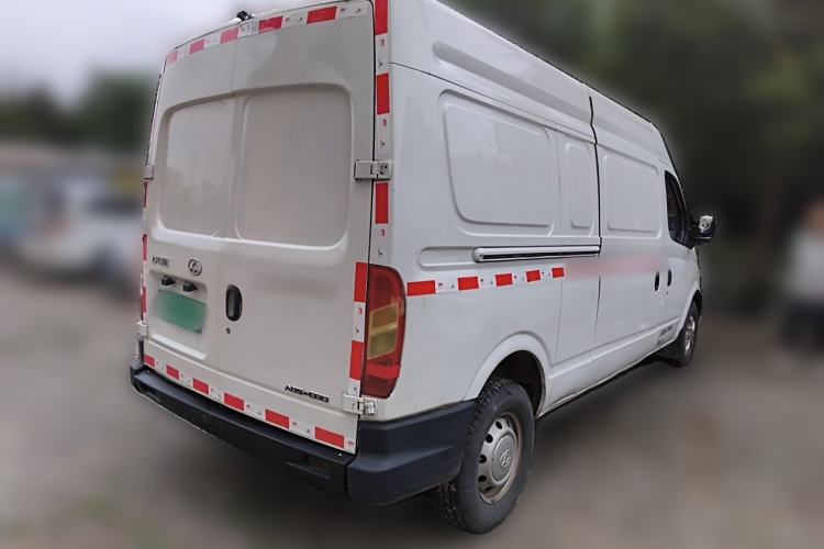 Used SAIC MAXUS Xintu V80  Rear Right 45 Deg