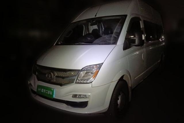 Used SAIC MAXUS Xintu V80 2017 2.5T 5-Speed Manual Aoyuntong National V Standard Long Wheelbase High-Roof 6-10 Seater