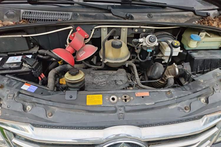 Used SAIC MAXUS Xintu V80  Engine Bay