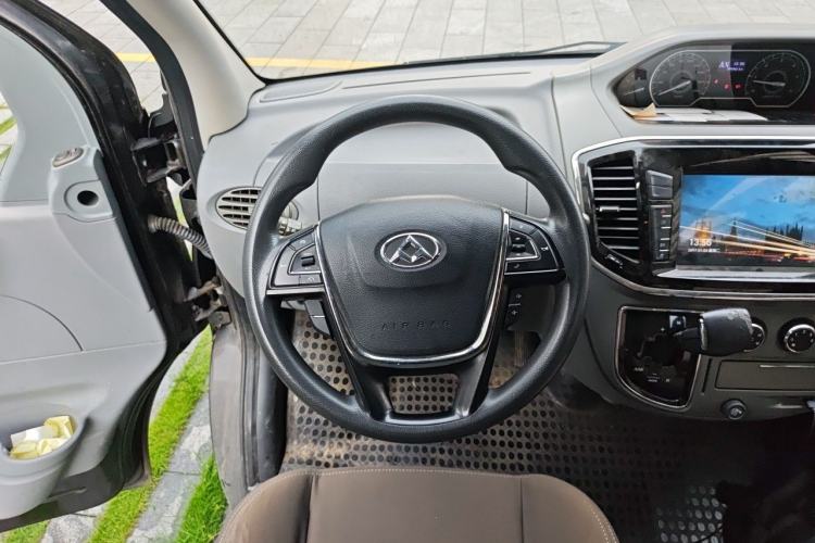 Used SAIC MAXUS Xintu V80  Steering Wheel