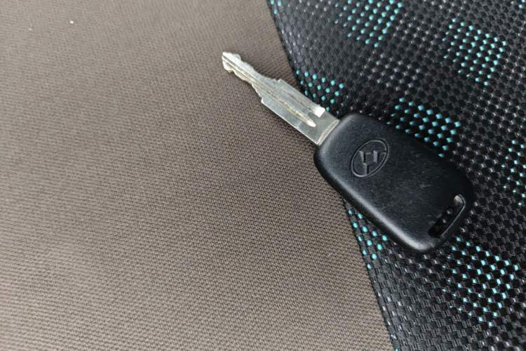 Used SAIC MAXUS Xintu V80  Vehicle Key