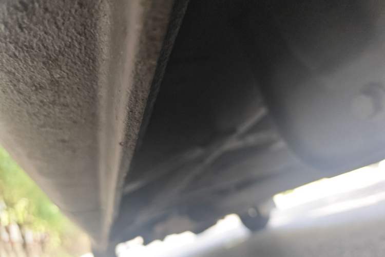 Used SAIC MAXUS Xintu V80  Chassis Rear Left