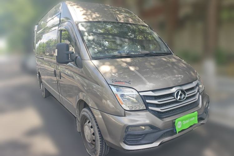 Used SAIC MAXUS Xintu V80  Front Right 45 Deg