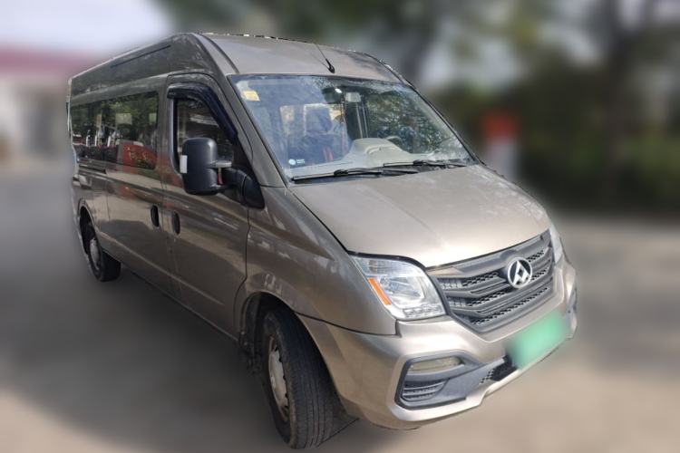 Used SAIC MAXUS Xintu V80 2018 2.5T 6-Speed Manual Aowentong Long-Wheelbase Mid-Roof 7/10-Seater Front Right 45 Deg