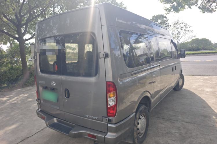 Used SAIC MAXUS Xintu V80 2018 2.5T 6-Speed Manual Aowentong Long-Wheelbase Mid-Roof 7/10-Seater Rear Right 45 Deg