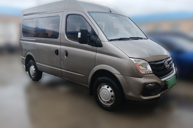 Used SAIC MAXUS Xintu V80 2018 2.5T 6-Speed Manual Aoyuntong Short Wheelbase Mid-Height 5-6 Seater Front Right 45 Deg