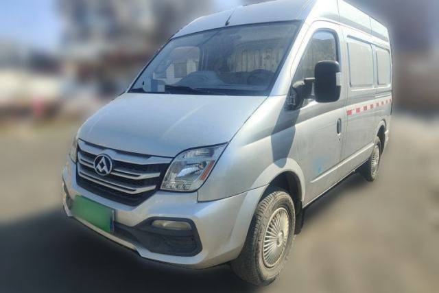 Used SAIC MAXUS Xintu V80 2018 2.5T 6-speed manual van short wheelbase mid-height roof with 2/3 seats