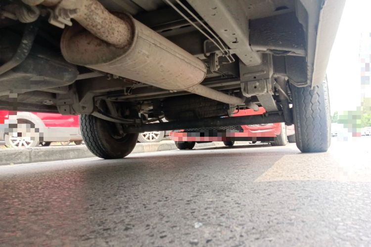 Used SAIC MAXUS Xintu V80  Chassis Front Left