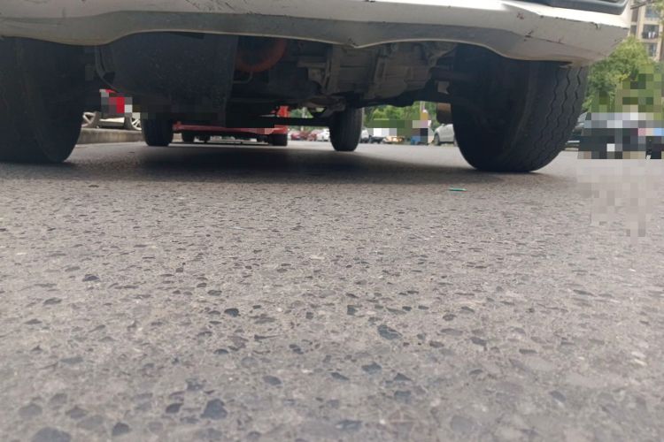 Used SAIC MAXUS Xintu V80  Chassis Front