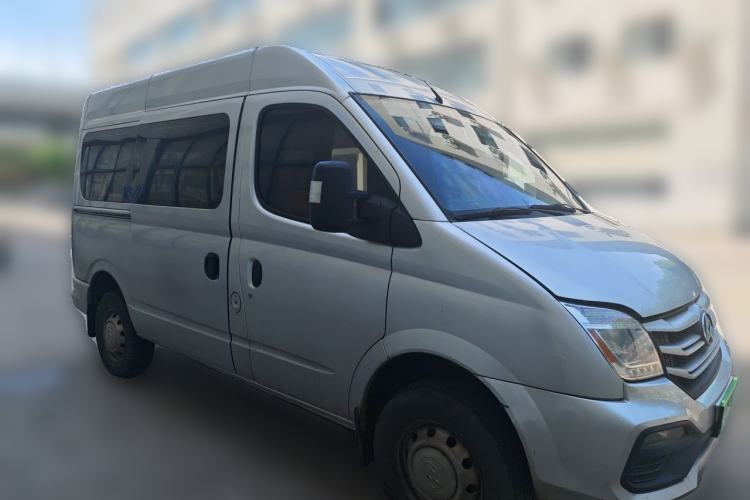 Used SAIC MAXUS Xintu V80 2018 2.5T 6-Speed Manual Aoyuntong Short Wheelbase Mid-Height 5-6 Seater Front Right 45 Deg