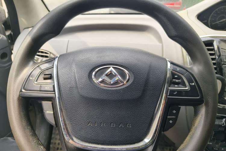 Used SAIC MAXUS Xintu V80 2018 2.5T AMT Aoyuntong Long Wheelbase Mid-Roof 7/10-Seater Instrument Cluster
