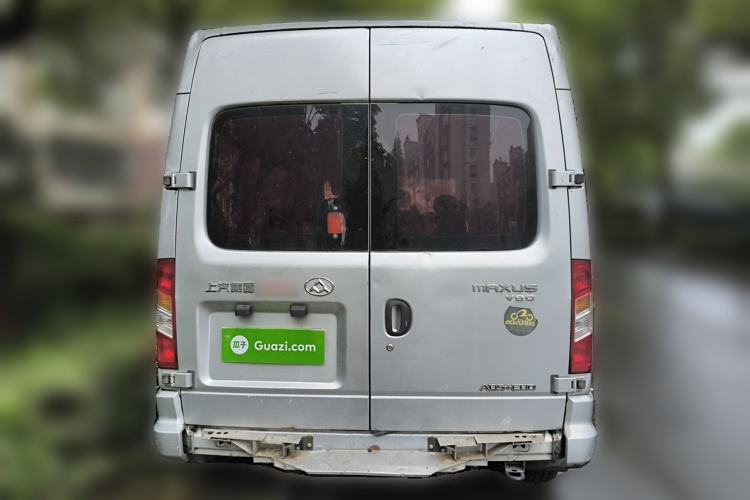Used SAIC MAXUS Xintu V80 2018 2.5T 6-Speed Manual Aowentong Long-Wheelbase Mid-Roof 7/10-Seater Rear