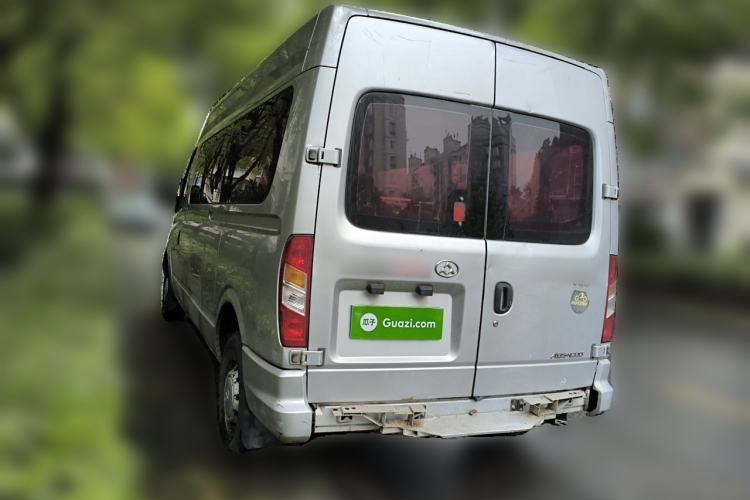 Used SAIC MAXUS Xintu V80 2018 2.5T 6-Speed Manual Aowentong Long-Wheelbase Mid-Roof 7/10-Seater Rear Left 45 Deg