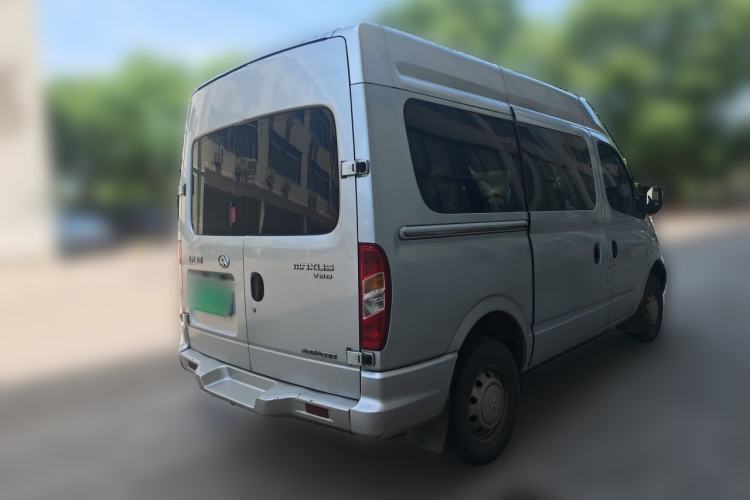 Used SAIC MAXUS Xintu V80 2018 2.5T 6-Speed Manual Aoyuntong Short Wheelbase Mid-Height 5-6 Seater Rear Right 45 Deg
