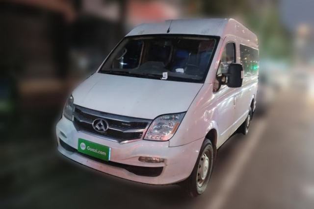 Used SAIC MAXUS Xintu V80 2018 2.5T 6-Speed Manual Aoyuntong Short Wheelbase Mid-Height 5-6 Seater