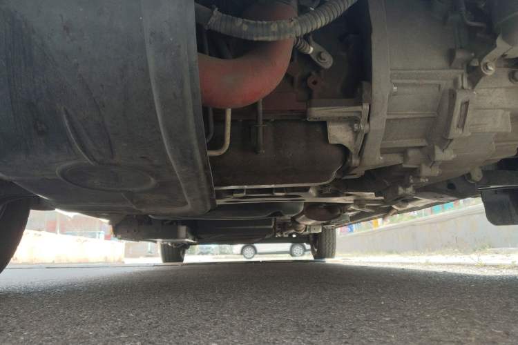 Used SAIC MAXUS Xintu V80  Chassis Front