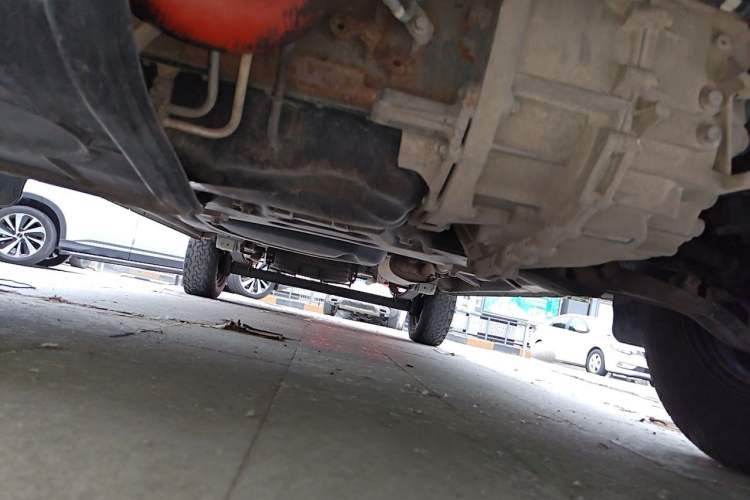Used SAIC MAXUS Xintu V80  Chassis Front
