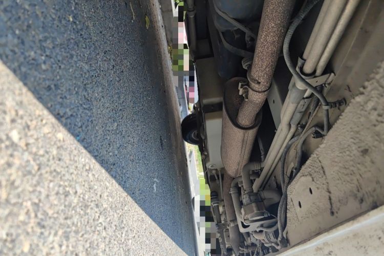 Used SAIC MAXUS Xintu V80  Chassis Front Left