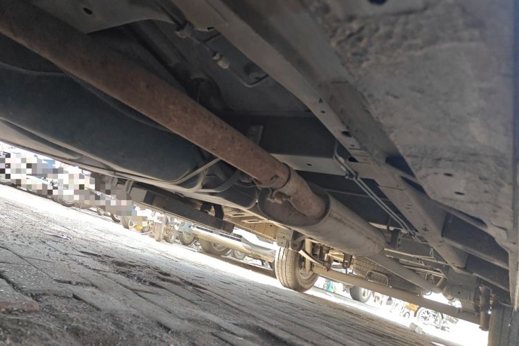 Used SAIC MAXUS Xintu V80  Chassis Front Left