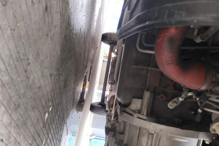Used SAIC MAXUS Xintu V80  Chassis Front