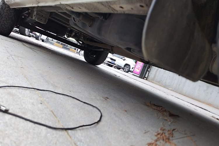 Used SAIC MAXUS Xintu V80  Chassis Front Right