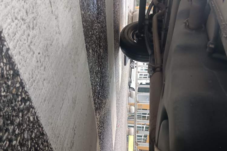 Used SAIC MAXUS Xintu V80  Chassis Front Right