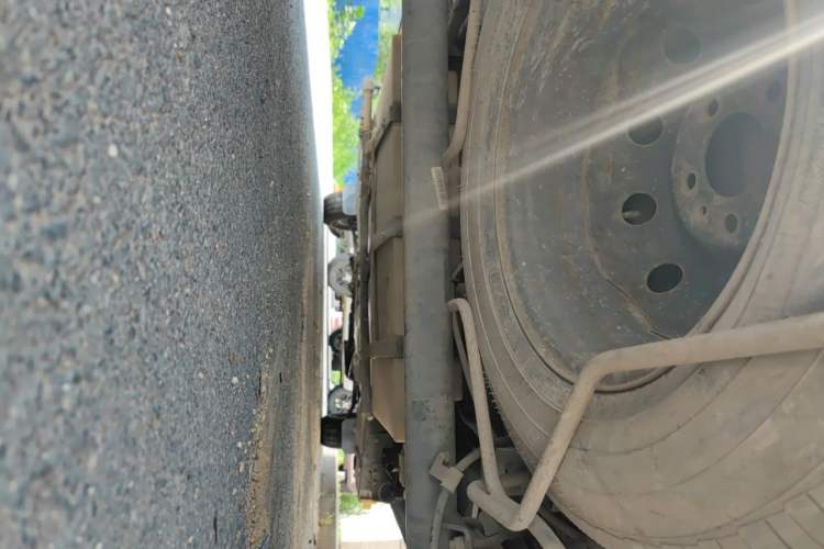 Used SAIC MAXUS Xintu V80  Chassis Rear