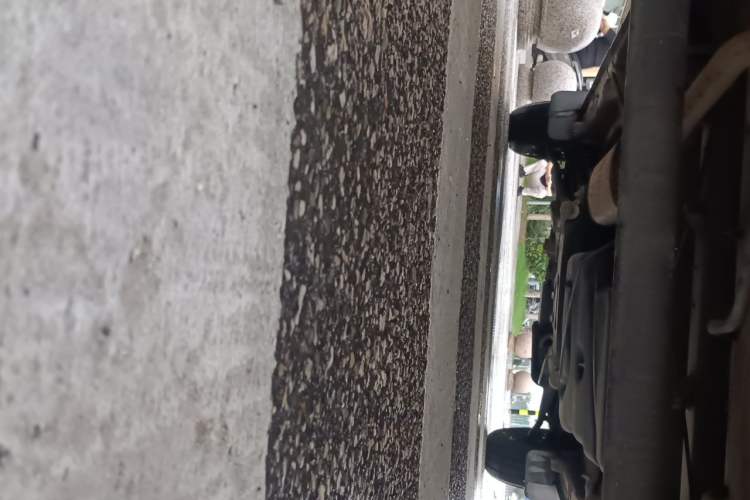 Used SAIC MAXUS Xintu V80  Chassis Rear