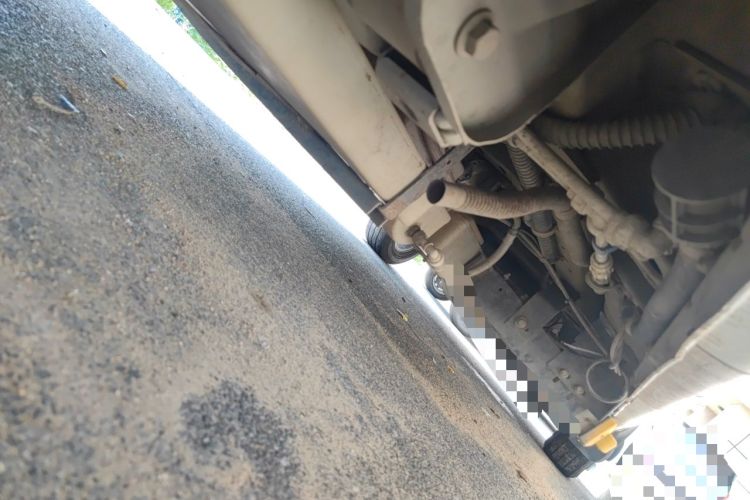 Used SAIC MAXUS Xintu V80  Chassis Rear Right