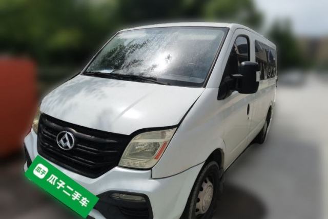 Used SAIC MAXUS Xintu V80 2018 2.5T 6-Speed Manual Aotuntong Facelifted Short-Wheelbase Ultra-Low Roof 5-6 Seater