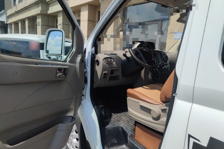 Used SAIC MAXUS Xintu V80  Driver Seat