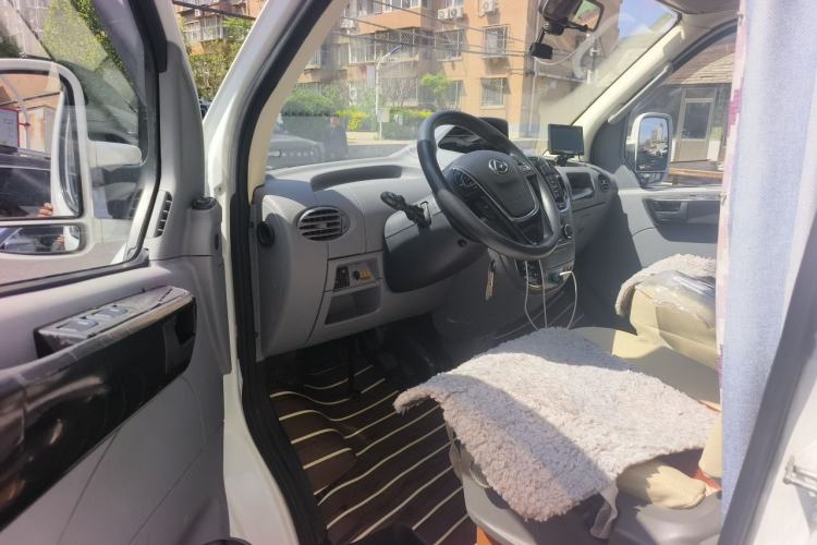 Used SAIC MAXUS Xintu V80  Driver Seat