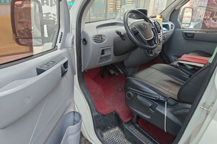 Used SAIC MAXUS Xintu V80  Driver Seat