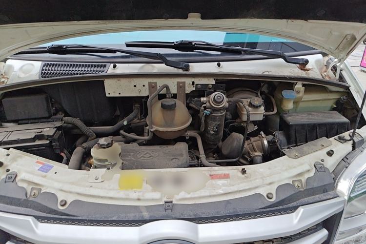 Used SAIC MAXUS Xintu V80  Engine Bay
