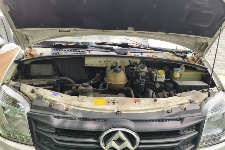 Used SAIC MAXUS Xintu V80  Engine Bay