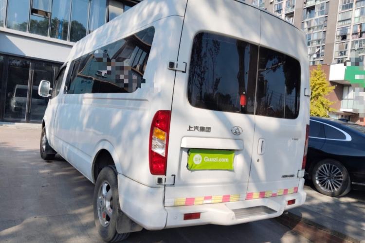 Used SAIC MAXUS Xintu V80 2018 2.5T 6-Speed Manual Aowentong Long-Wheelbase Mid-Roof 7/10-Seater Exterior 3